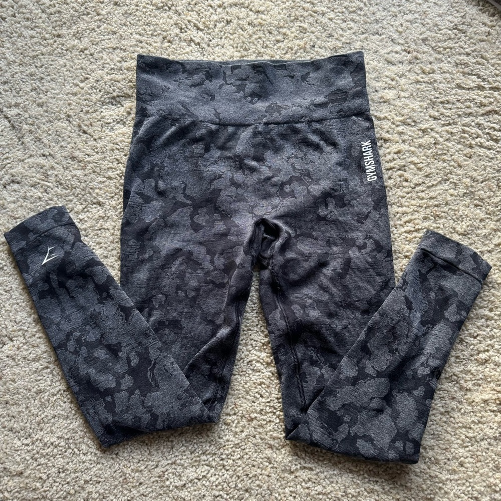 Gymshark Black Camo Seamless Leggings
